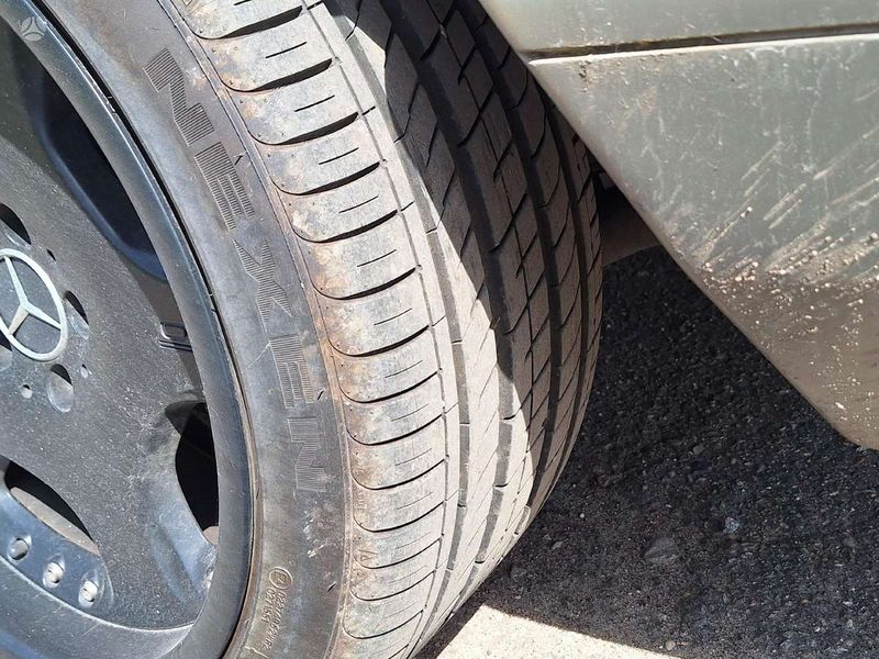 Mercedes-Benz 500 - 600 SEC Coupé • 1986 • 240,000 km 4