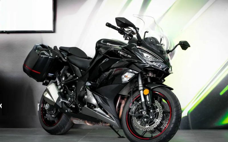 Kawasaki z1000 abs • 2018 • 17,176 km 1