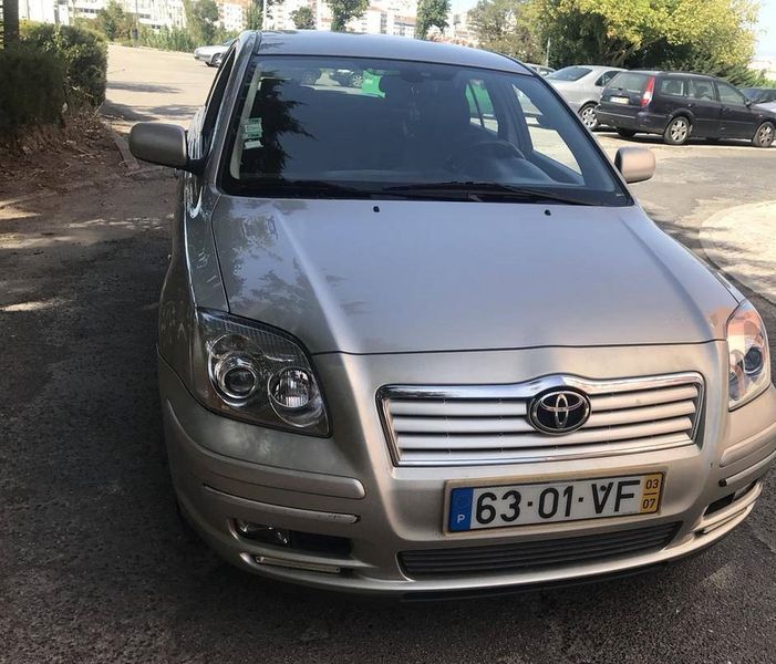 Toyota Avensis • 2003 • 200,000 km 1