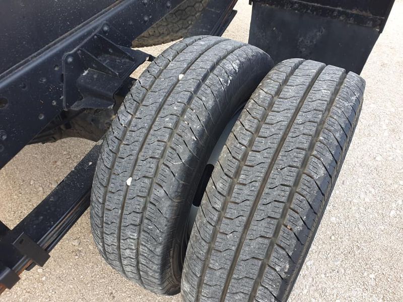 Toyota Dyna • 2004 • 208,000 km 5