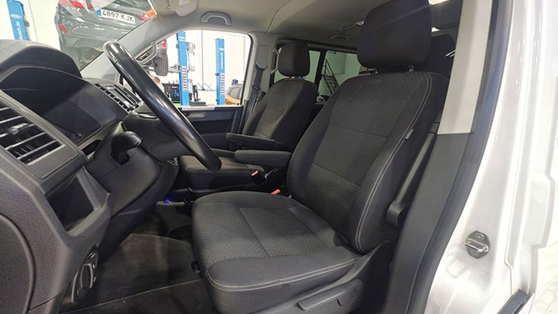 Volkswagen Multivan • 2018 • 59,521 km 13