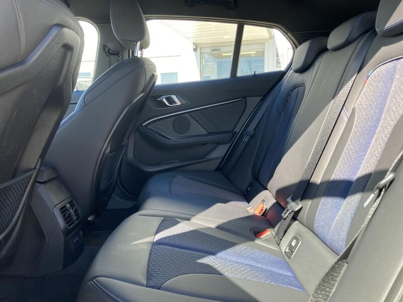 BMW 1 Series • 2022 • 37,577 km 13