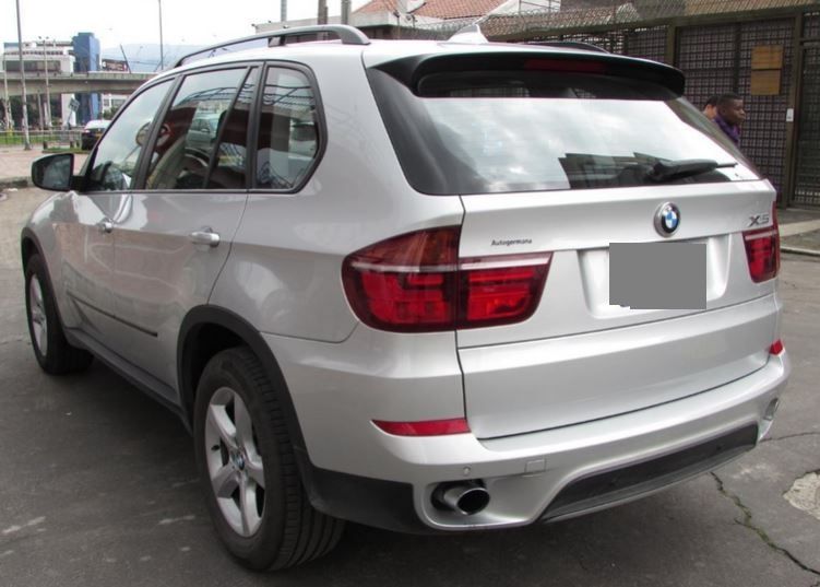 BMW X5 • 2013 • 115,000 km 7