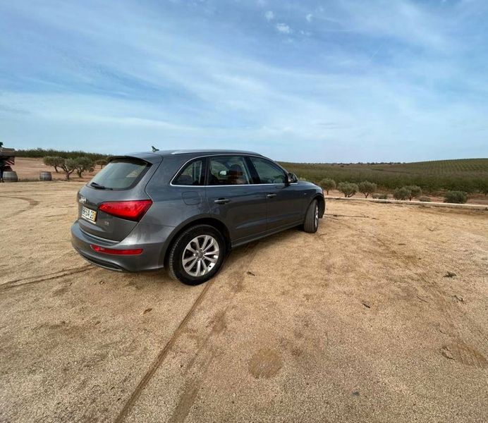 Audi Q5 • 2016 • 169,999 km 1