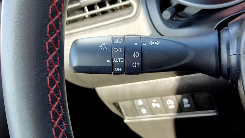 Suzuki Swift • 2023 • 27,000 km 5