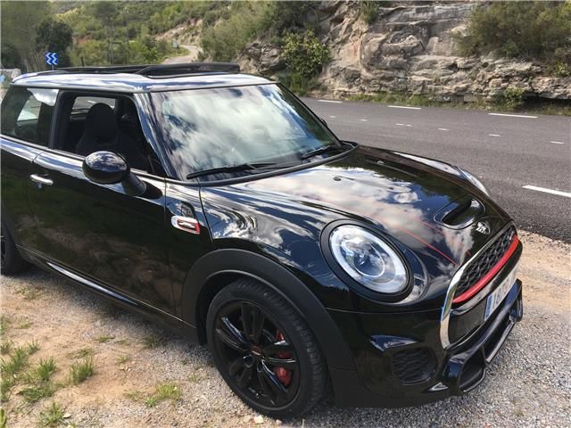 MINI Cooper • 2017 • 68,000 km 3