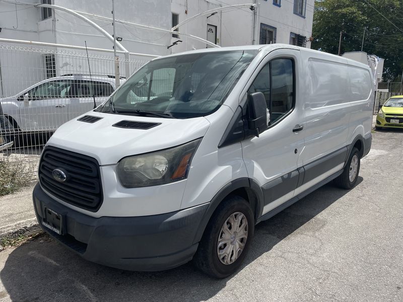Ford Transit Cargo Van • 2016 • 280,000 km 1