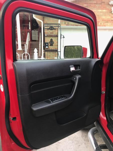 Hummer H3 • 2007 • 120,000 km 7