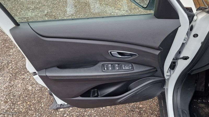 Renault Grand Scenic • 2019 • 117,000 km 6