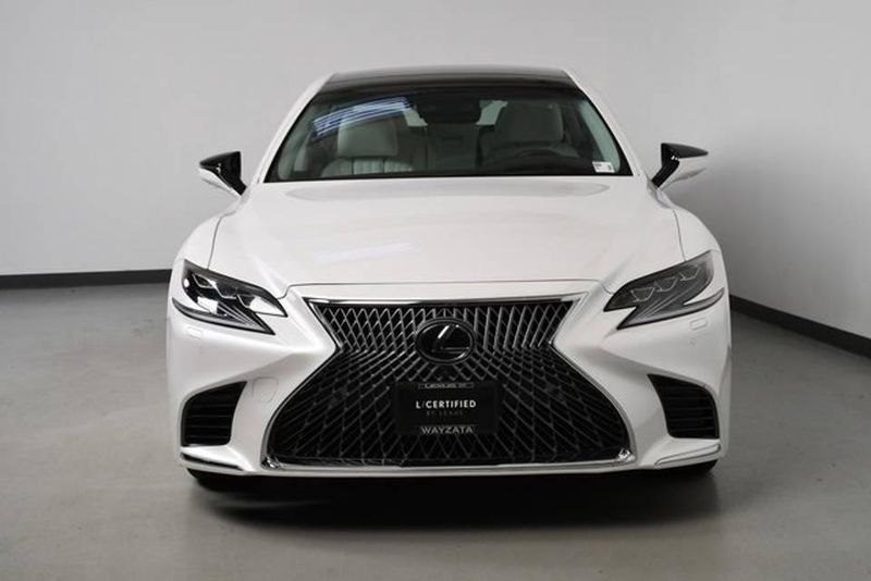 Lexus LS • 2020 • 20,158 km 1