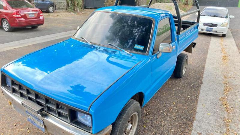 Isuzu Panther • 1982 • 10,000 km 4