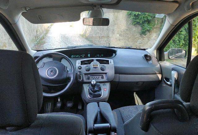 Renault Scénic • 2007 • 140,000 km 4