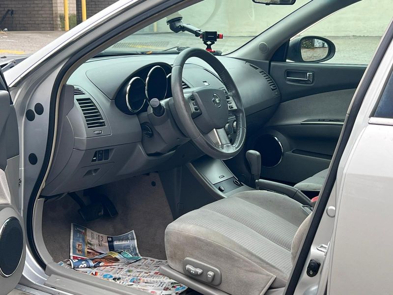 Nissan Altima • 2006 • 106,000 mi 6