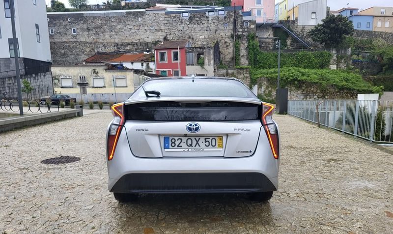Toyota Prius • 2016 • 88,300 km 4