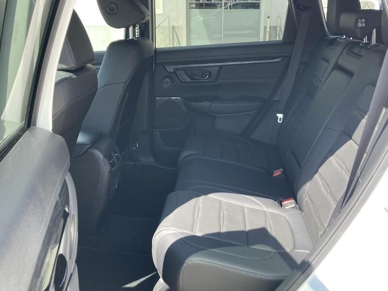 Honda CR-V Hybrid • 2021 • 57,213 km 7