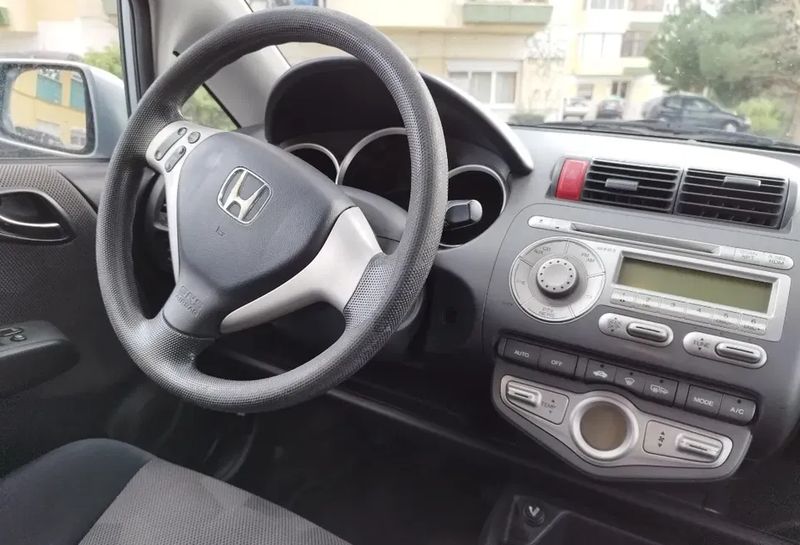 Honda Jazz • 2007 • 200,060 km 2