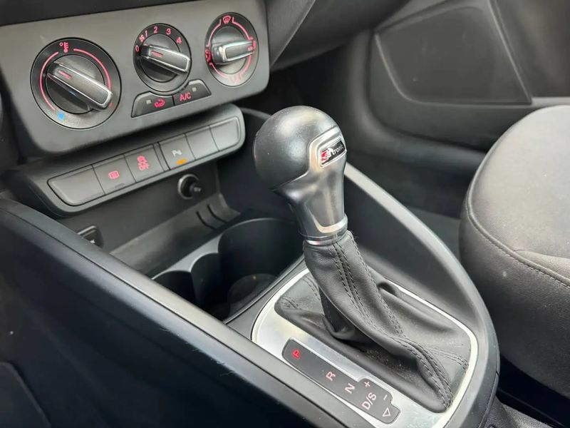 Audi A1 • 2015 • 32,000 km 12