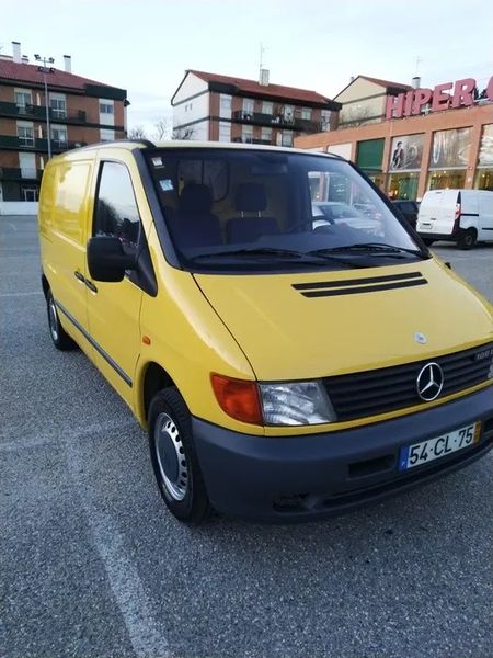 Mercedes-Benz 210 Van • 1999 • 280,000 km 1