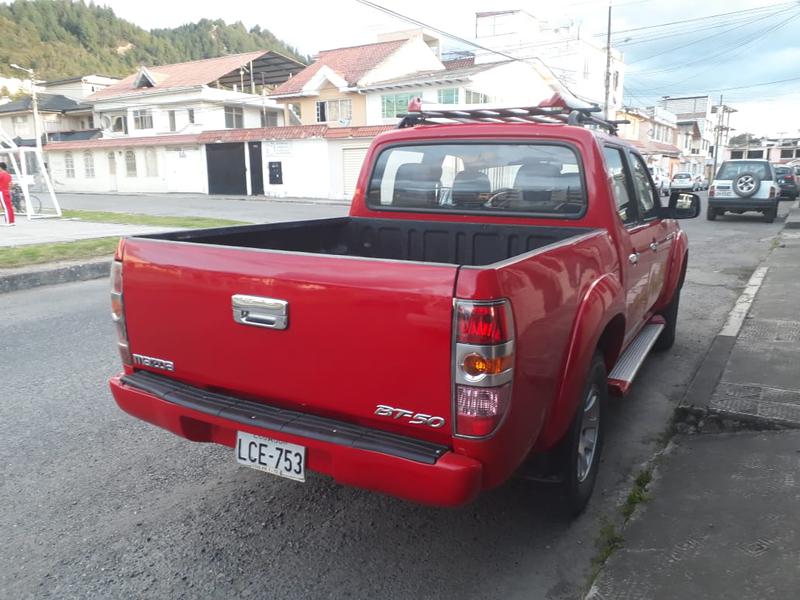 Mazda BT • 2009 • 219,000 km 2