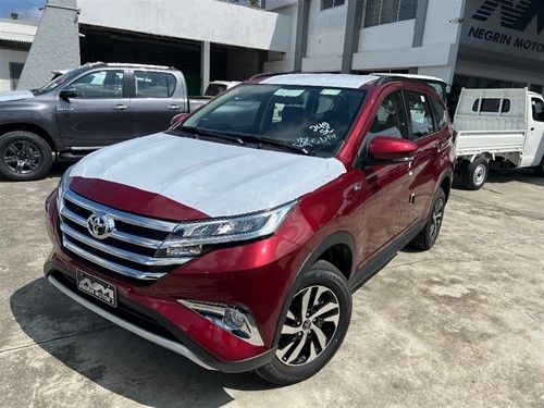 Toyota Prius v • 2020 • 0 km 1