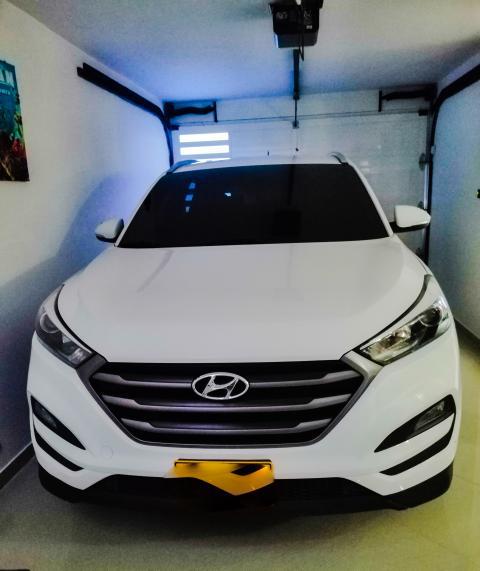 Hyundai Tucson • 2016 • 80,000 km 5