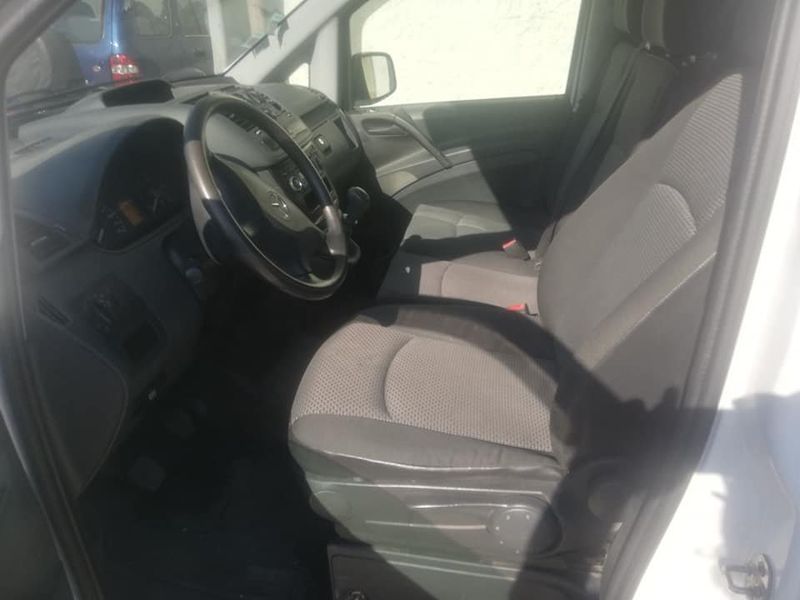 Mercedes-Benz 210 Van • 2011 • 198,000 km 6