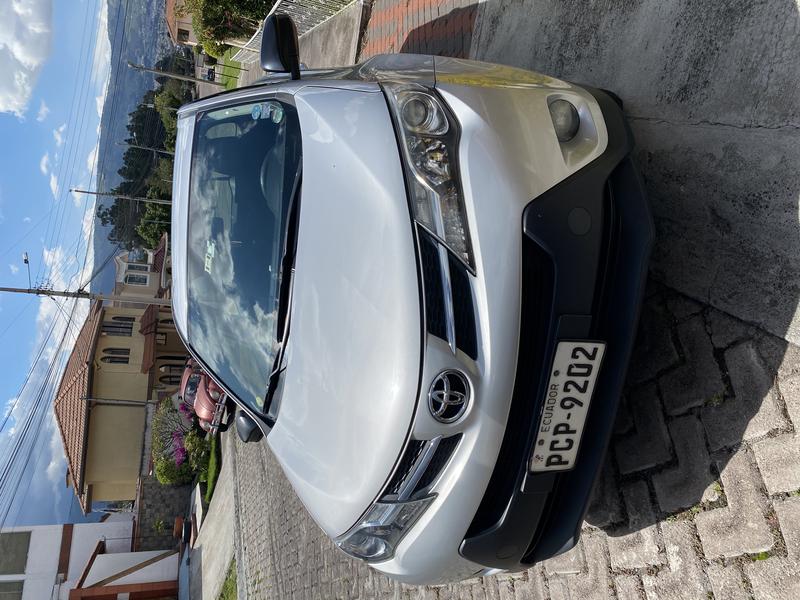 Toyota RAV4 • 2015 • 96,000 km 8