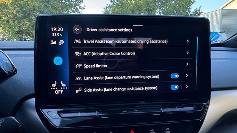 Volkswagen ID.4 • 2022 • 20,987 km 13