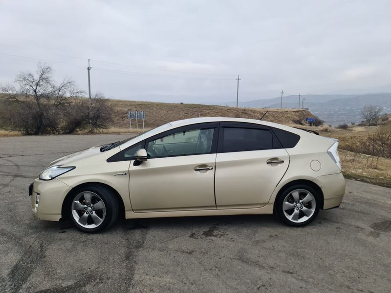 Toyota Prius • 2010 • 245,000 km 17