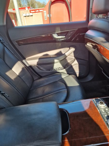 Audi A8 • 2013 • 192,400 km 19