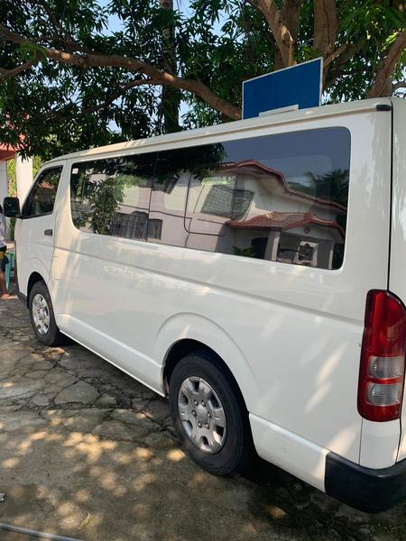 Toyota Hiace Van • 2017 • 114,000 km 2