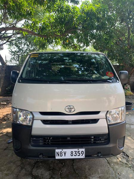 Toyota Hiace Van • 2017 • 114,000 km 1