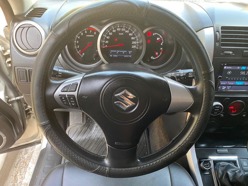 Suzuki Grand Nomade • 2017 • 61,000 km 2