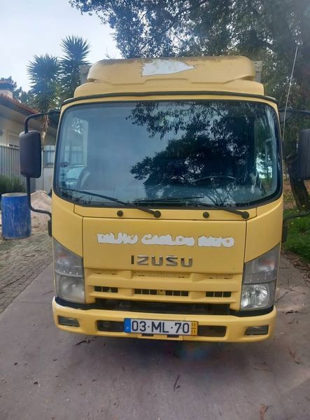 Isuzu Canter • 2011 • 195,000 km 1