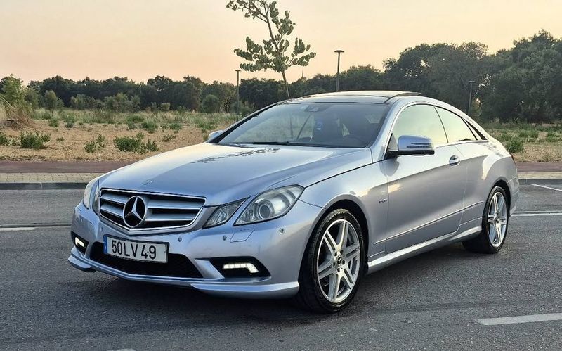 Mercedes-Benz E Coupé • 2011 • 119,000 km 1