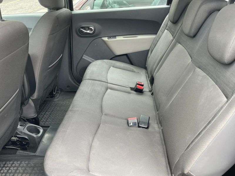 Dacia Lodgy • 2014 • 60,000 km 7