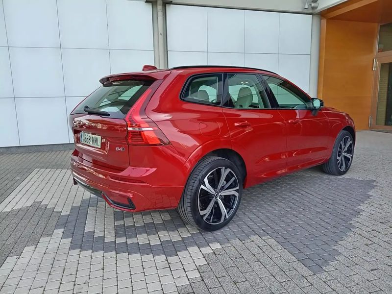 Volvo XC60 • 2023 • 5,500 km 1