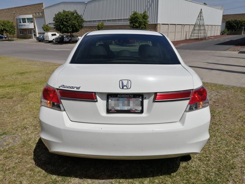 Honda Accord • 2012 • 104,662 km 16