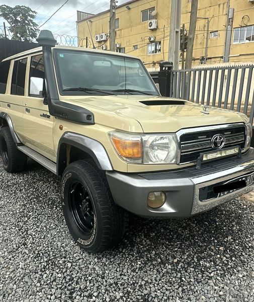 Toyota Land Cruiser • 2020 • 30,000 km 1
