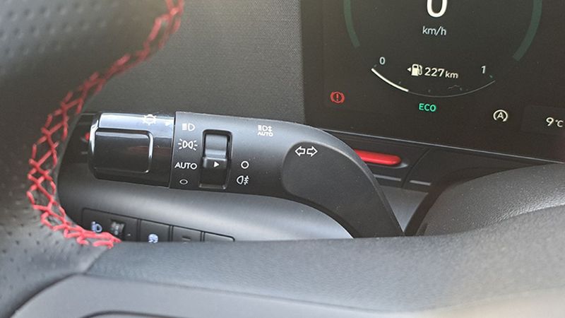 Hyundai Kona • 2023 • 11,832 km 37