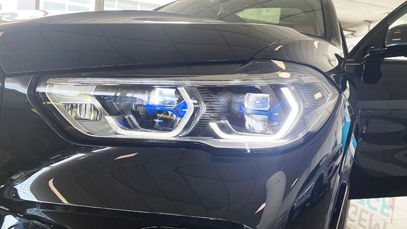 BMW X5 • 2021 • 16,770 km 11