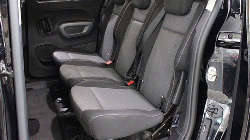 Toyota Corolla • 2022 • 27,287 km 5