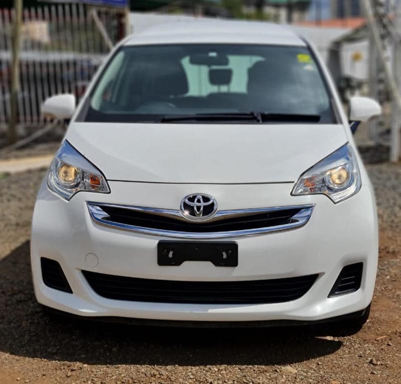 Toyota 4 Runner Limited • 2016 • 85,000 km 7