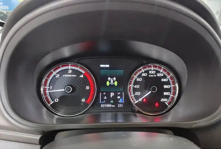 Mitsubishi L200 • 2022 • 32,000 km 5