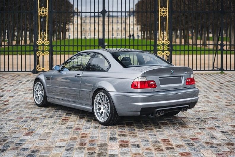 BMW M3 • 2003 • 88,000 km 3