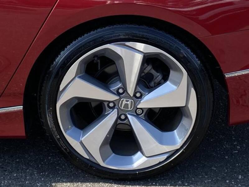 Honda Accord • 2018 • 9,651 km 30