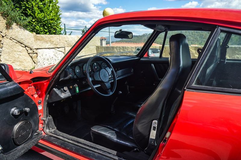 Porsche 911 • 1969 • 123,000 km 4