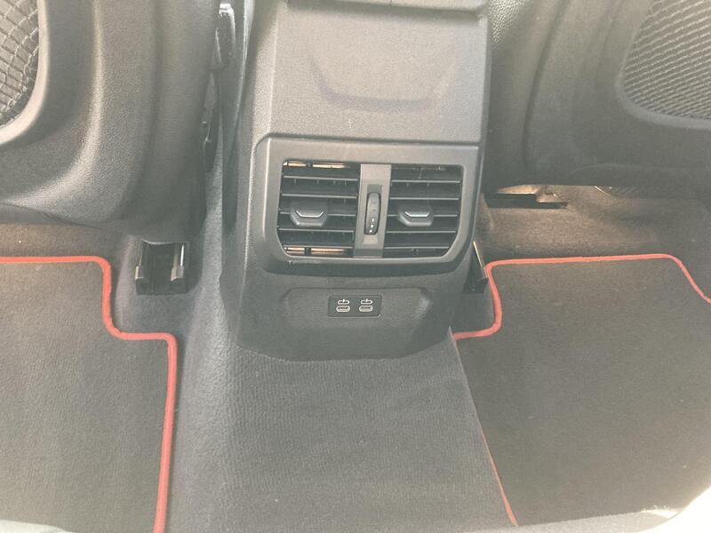 BMW 1 Series • 2021 • 97,297 km 20