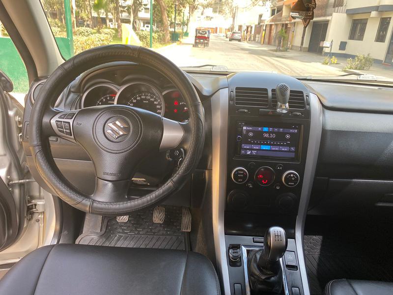 Suzuki Grand Nomade • 2017 • 61,000 km 8