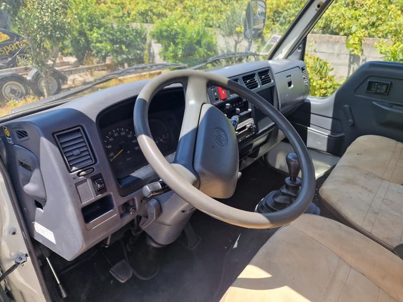 Toyota Dyna • 2001 • 315,000 km 4